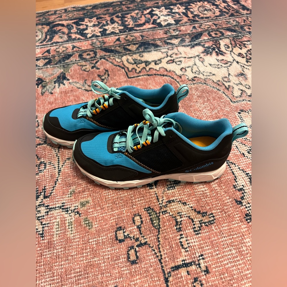 Colombia Fluid Foam Flow District Sneaker